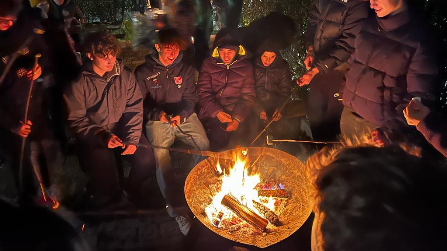 Beim Grillen im Kolpinggarten